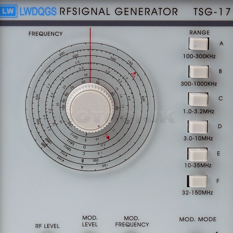 TSG-17 generator sygnałowy RF radio frequency 100kHz - 150MHz